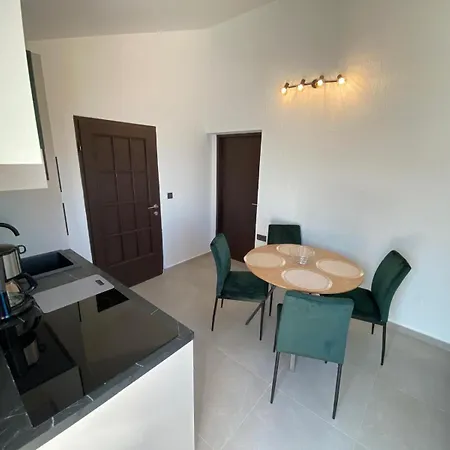 Kricin One Apartment