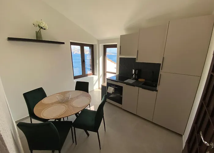 Kricin One Apartment *